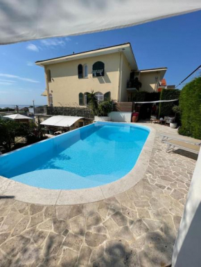 Casa Milena elegante dimora con piscina privata Albissola Marina